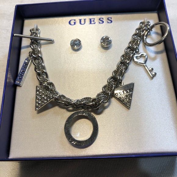 Guess Earrings and Charm Bracelet in original box - Picture 7 of 10